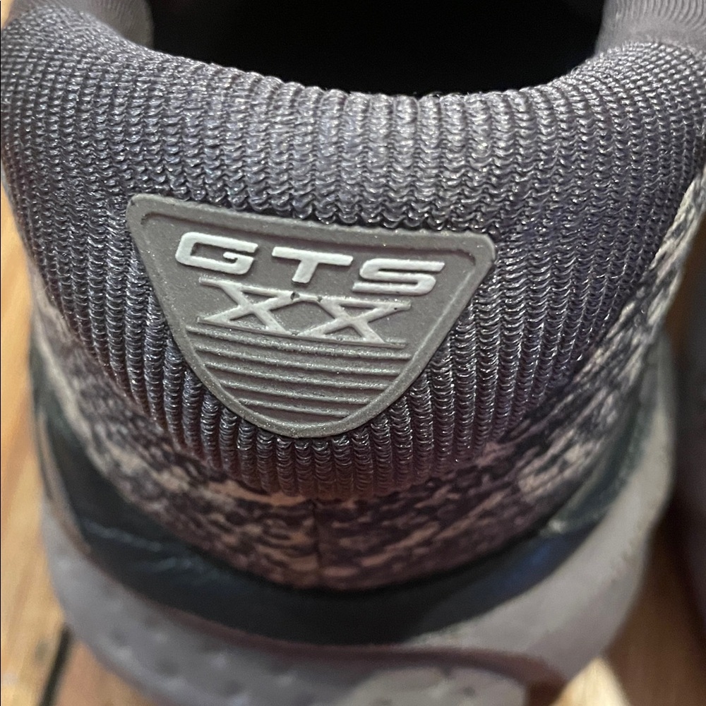 Brooks Black and Gray Snake pattern Sneakers Adre… - image 5